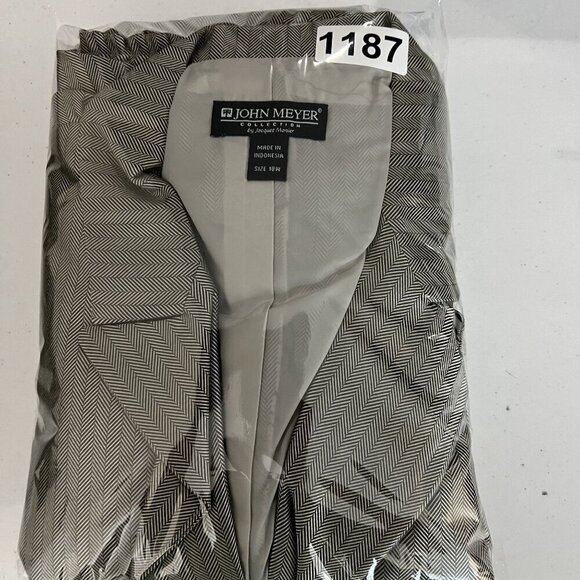NWT John Meyer Collection By Jacques Moiner Womens 18W Blazer Pants Power Suit - Picture 16 of 16